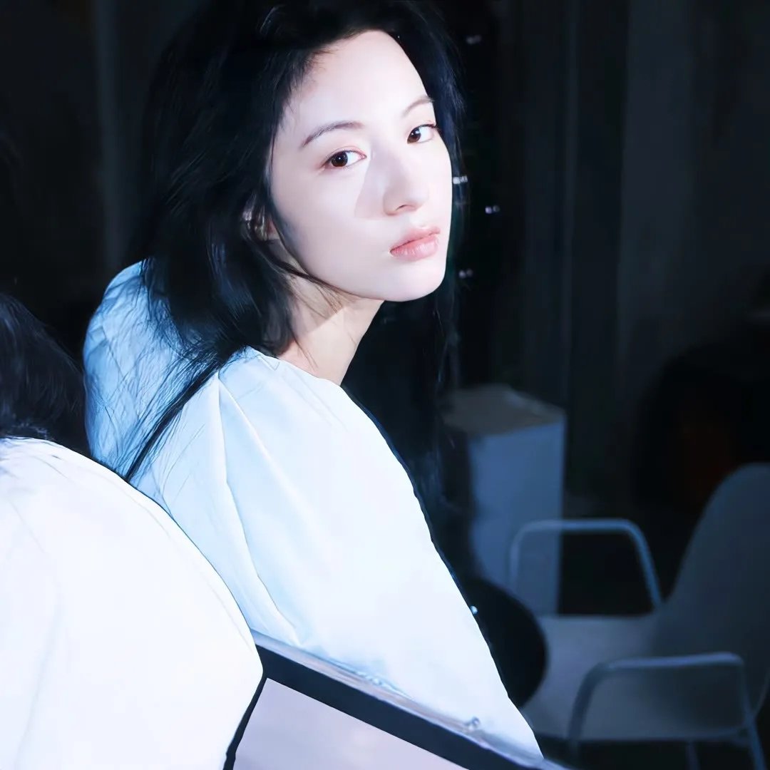 海边的白房子